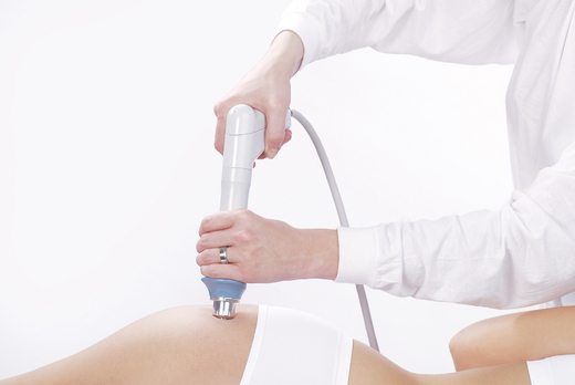 BTL-SWT_PIC_application_hip_pain_RGB.jpg